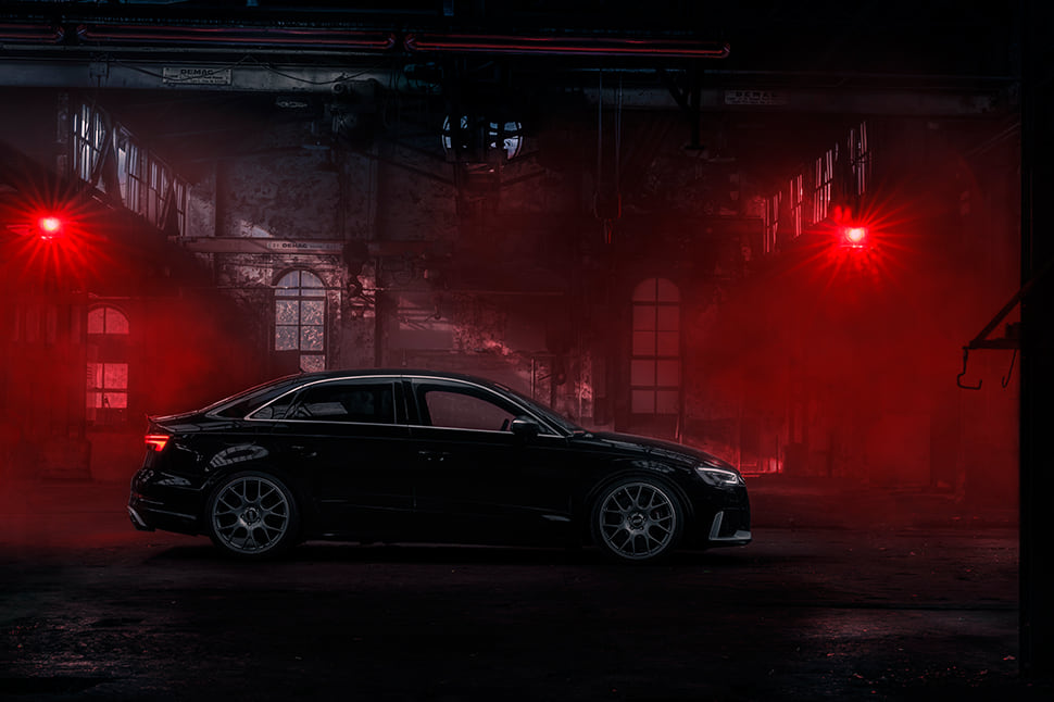 Mit dem ST XTA plus 3 Gewindefahrwerk bietet ST suspensions allen Enthusiasten eines Audi S3 und Audi RS3 die Möglichkeit, eine sportliche Fahrwerkabstimmung mit ausgezeichneten Handling-Eigenschaften und ausreichendem Fahrkomfort zu verbinden.
